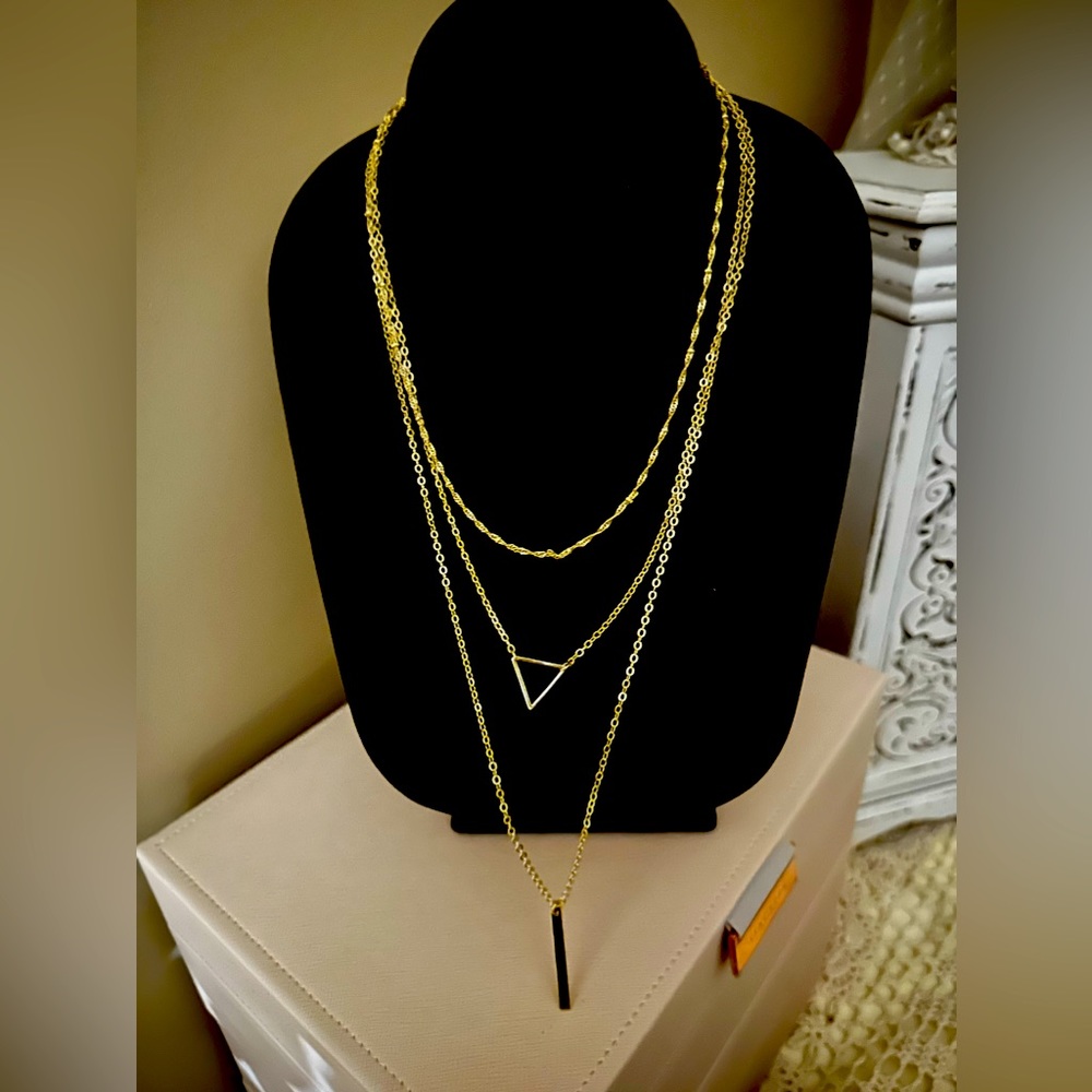 Gold necklace 3 in 1